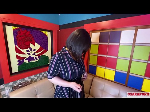 ❤️ Mrembo wa Kijapani mwenye matiti makubwa anapiga punyeto kwa kutumia midoli ya ngono na anakuwa na mshindo. Anazungumza katika mahojiano kuhusu uzoefu wake wa kutisha. Matiti makubwa na pussy yenye nywele ikiomboleza kwa sauti kubwa. Osakaporn Video ya kutatanisha  ❌️❤